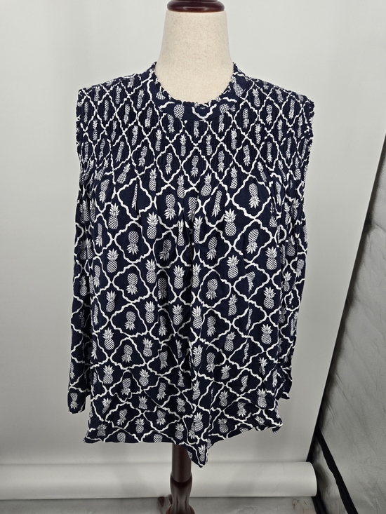crown & ivy Tops - crown & ivy Navy and White Pineapple Print Smocked Tank 3X (6777)